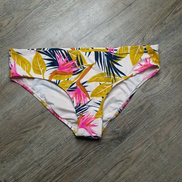 Xhilaration NWT Swimsuit Bikini Bottoms ~ 16W/18W  - Picture 1 of 4